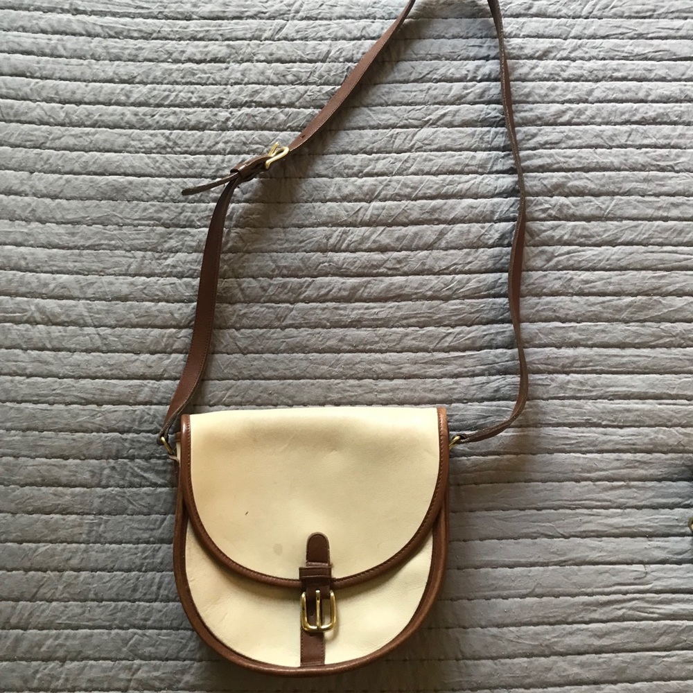Classic Coach cross body purse
